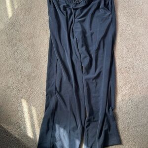 Athleta Navy seasoft  Pants never worn!